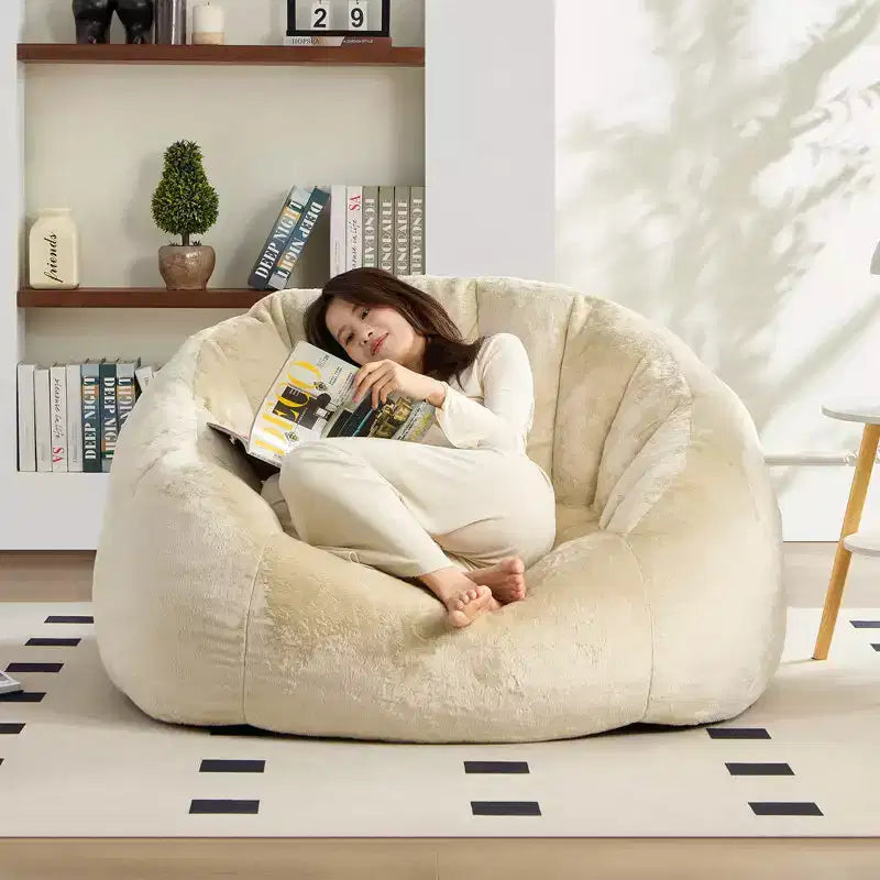 Fauteuil géant poire en fausse fourrure