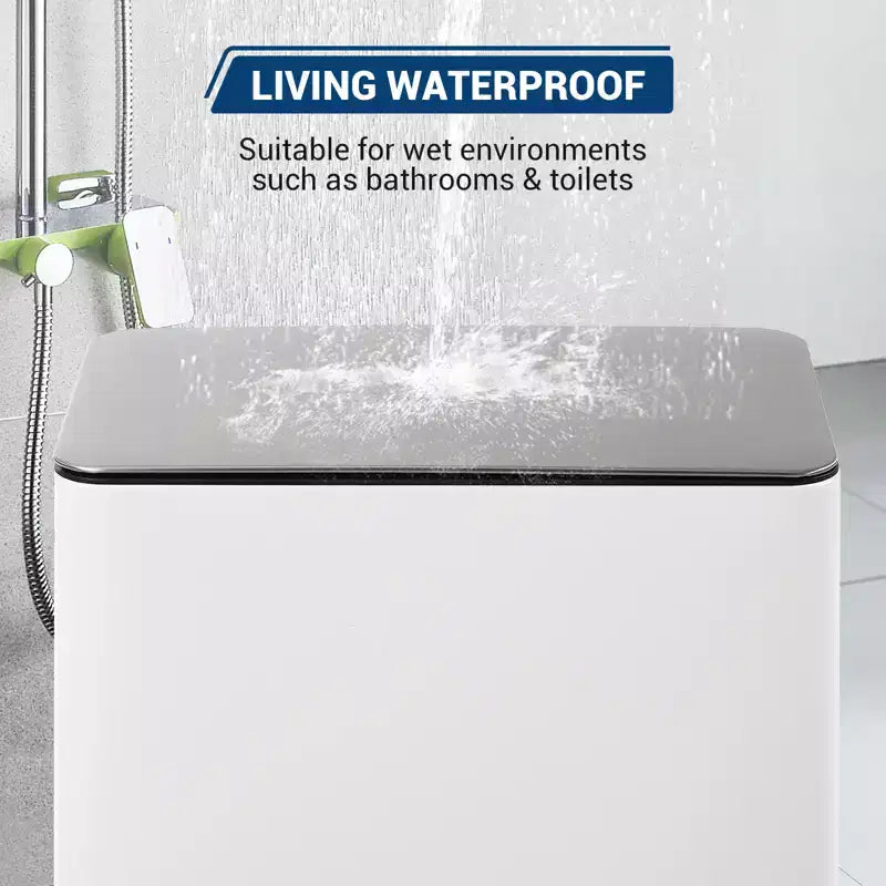 Poubelle à pédale Slim Soft-Close 15 L (4 gallons) en acier inoxydable pour l'intérieur