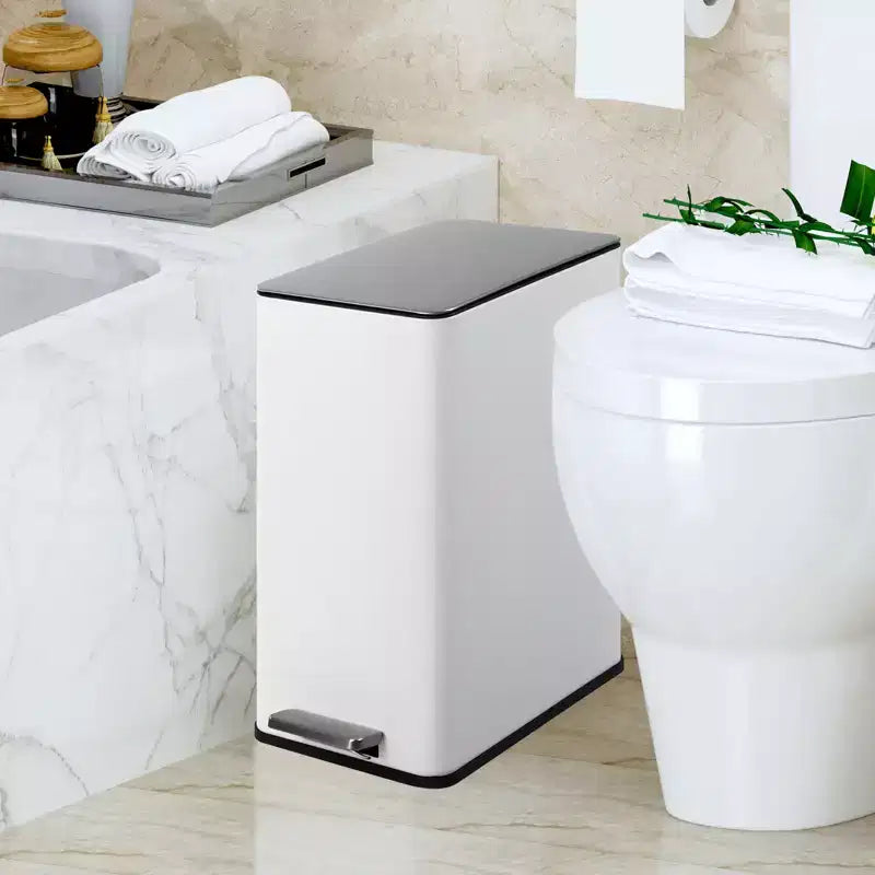 Poubelle à pédale Slim Soft-Close 15 L (4 gallons) en acier inoxydable pour l'intérieur