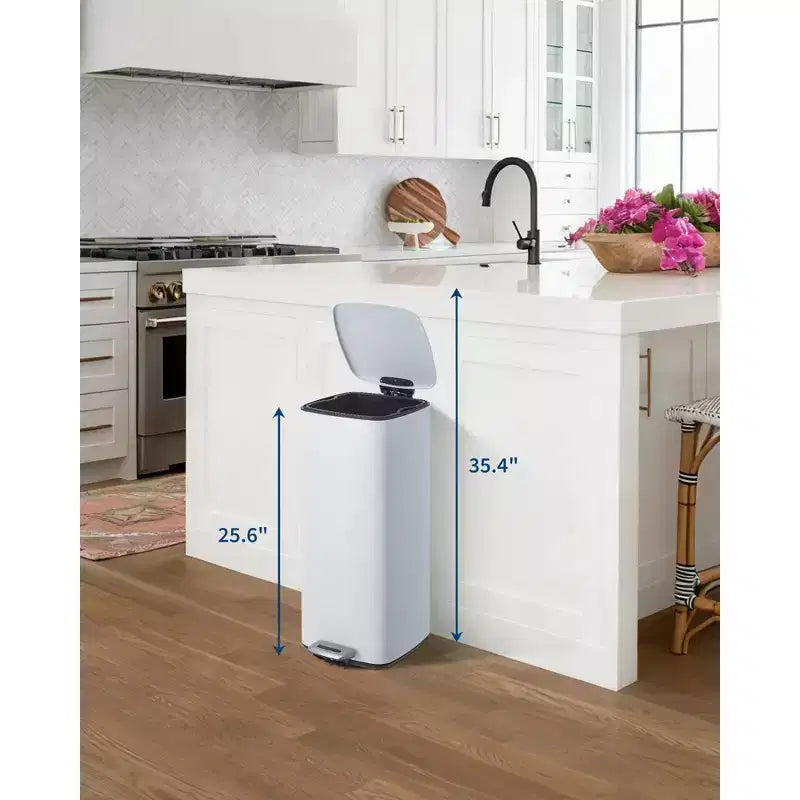 Poubelle à pédale 30 L en acier inoxydable avec couvercle à fermeture amortie